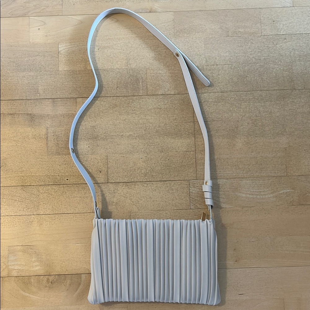 Lulu's Chic White / Bone Pleated Crossbody Bag